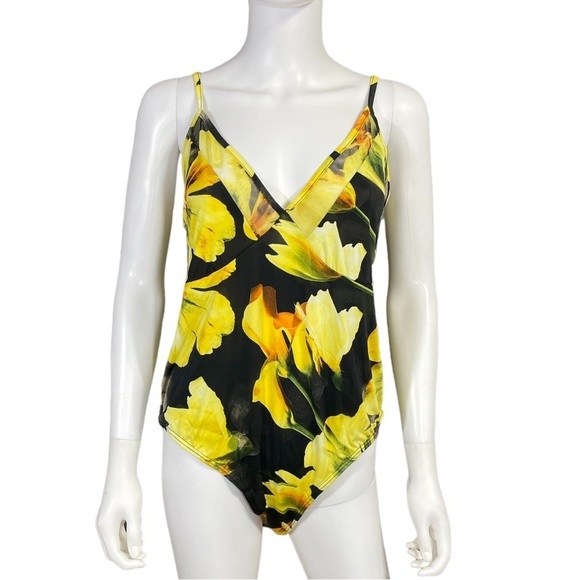 Women’s Floral Bodysuit
New - Picture 3 of 8